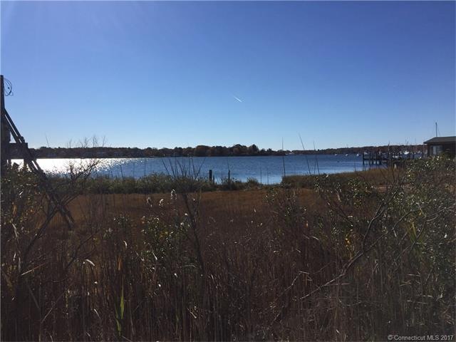 Facing Mason's Island