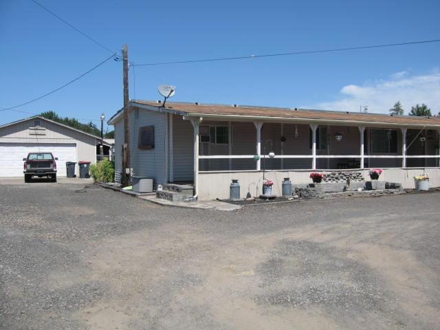 440 Orr Dr, Central Point, OR 97502 - photo 1