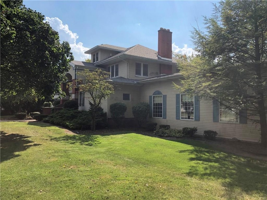 1207 Broadway St, Anderson, IN 46012 - photo 1