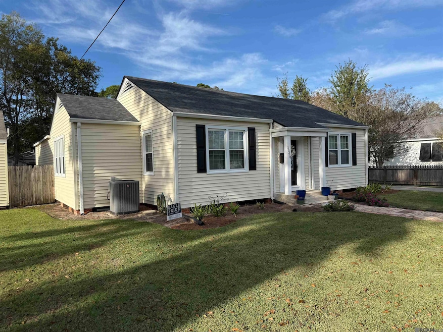 58350 Elm St, Plaquemine, LA 70764 - photo 1