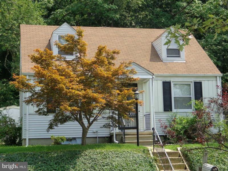 8711 Jenifer Rd, Parkville, MD 21234 - photo 1