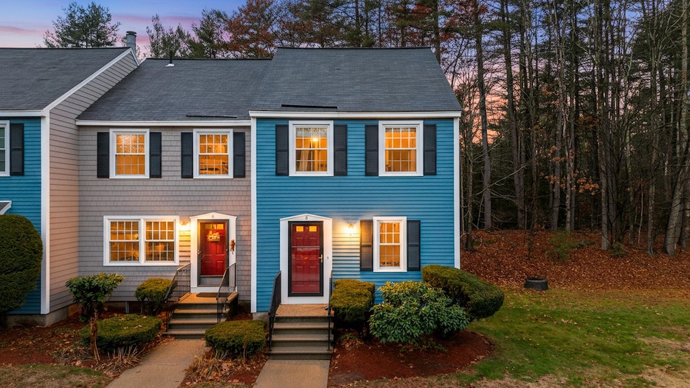 8 Donovan Ct, MerriMacK, NH 03054 - photo 1