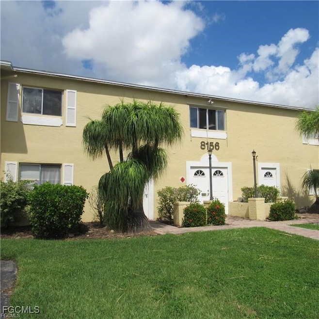8156 Country Rd unit 106, Fort Myers, FL 33919 - photo 1