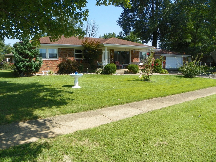 8411 Seaforth Dr 006