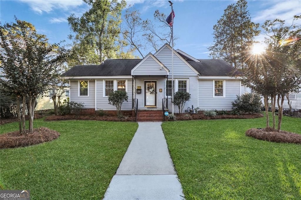 1333 E 52nd St, Savannah, GA 31404 - photo 1