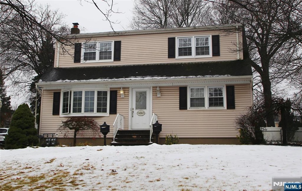 456 W Main St unit 2, Wyckoff, NJ 07481 - photo 1