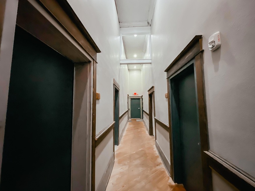 507 W Main St unit 203, Denison, TX 75020 - photo 1