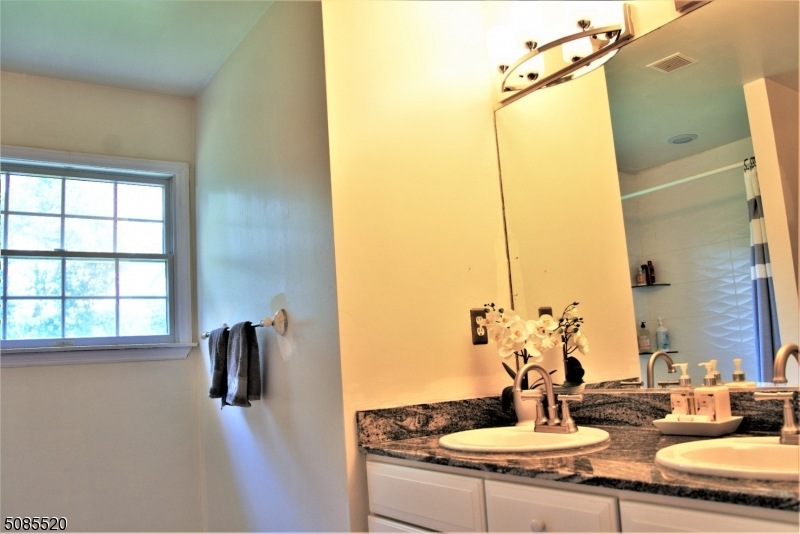 3 Woodfield Rd, Andover, NJ 07821 - photo 1