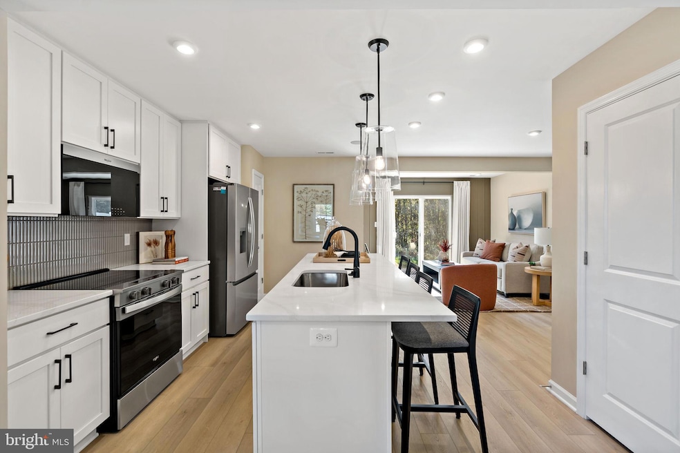 Pending $258,610 • Co-Listing Agent