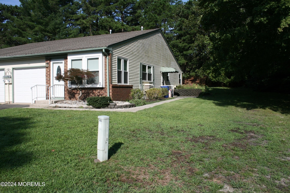 13B Sunset Rd unit 53, Whiting, NJ 08759 - photo 1