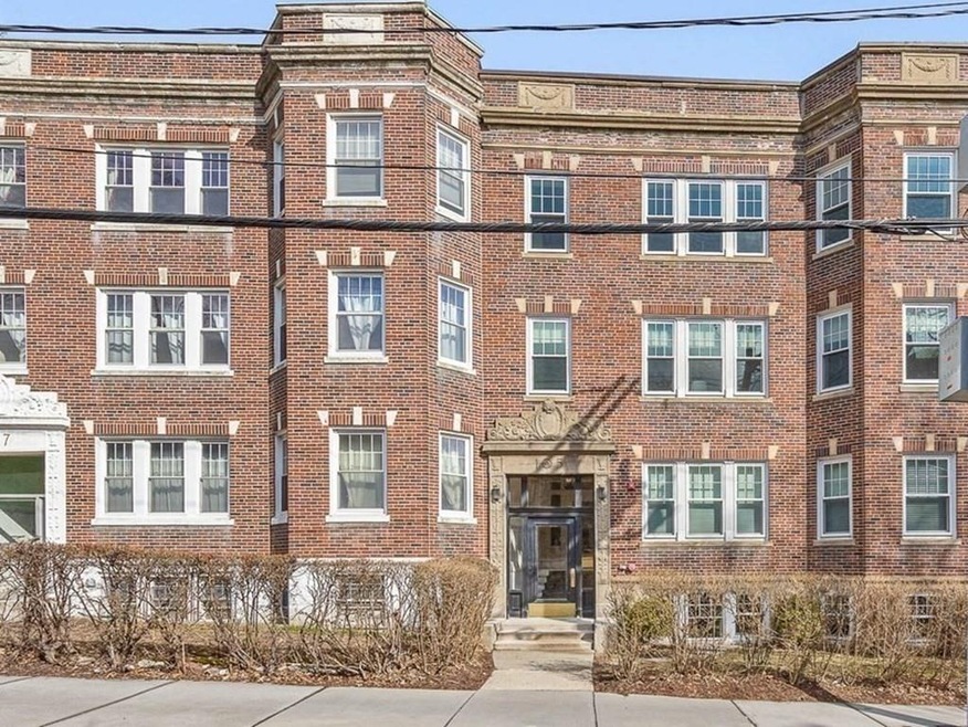 105 Winthrop Rd unit 2, Brookline, MA 02445 - photo 1