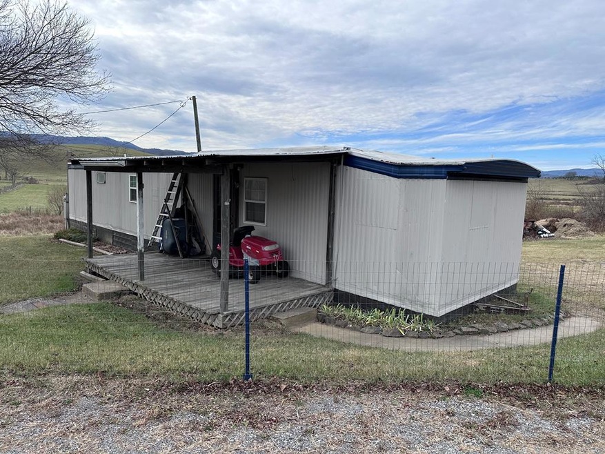 9059 Elk Creek Pkwy, Elk Creek, VA 24326 MLS 91884