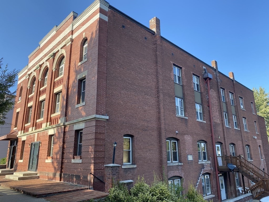 28 Rapalus St unit A, Springfield, MA 01151 - photo 1