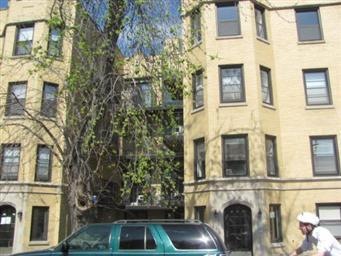 2816 W Arthur Ave unit 4, Chicago, IL 60645 - photo 1