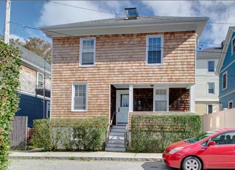 3 Dartmouth St unit 1, Newport, RI 02840 - photo 1