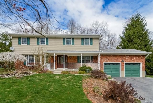 22 E Mayer Dr, Suffern, NY 10901 - photo 1