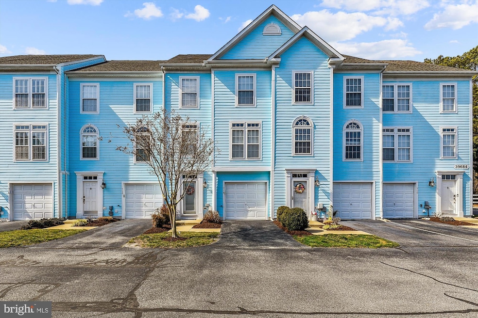 Under Contract $750,000