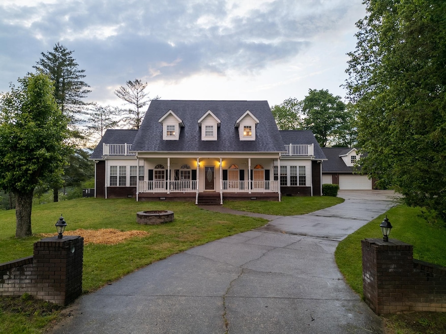 140 Morton Dr, Hamlin, WV 25523 - photo 1