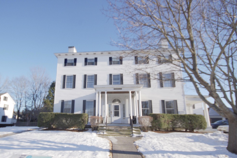 Exterior 3