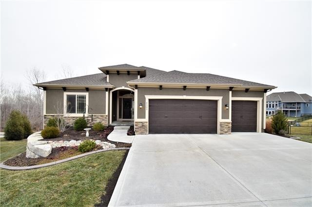 4505 Brownridge Dr, Shawnee, KS 66218 - photo 1