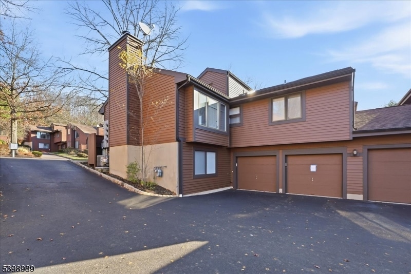 65 Aspen Dr, Basking Ridge, NJ 07920 - photo 1