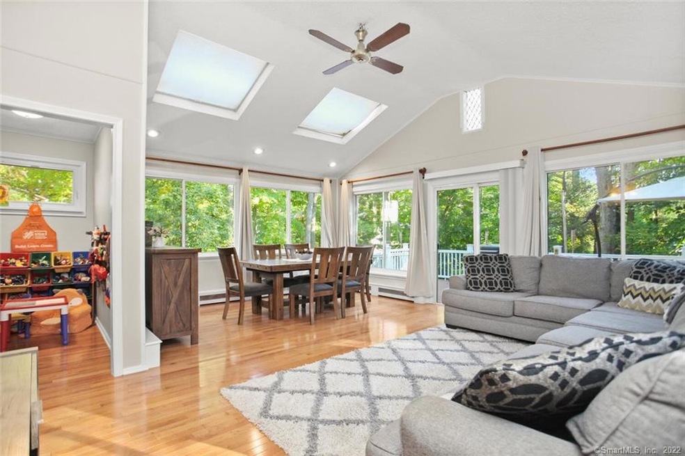 10 Rushmore Cir, Stamford, CT 06905 - photo 1