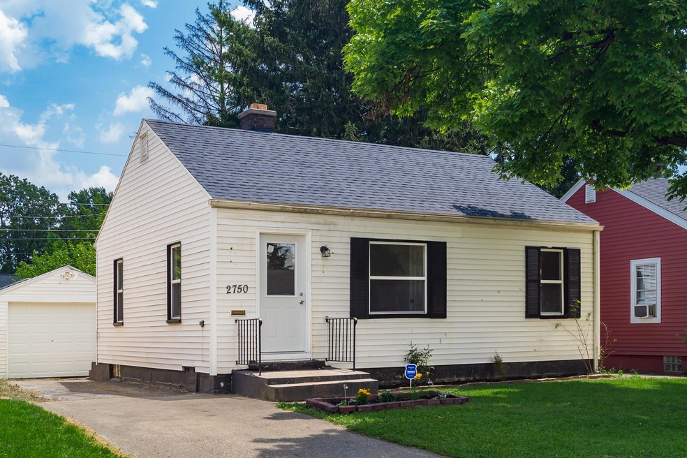 T 2750 Hiawatha St00059-2