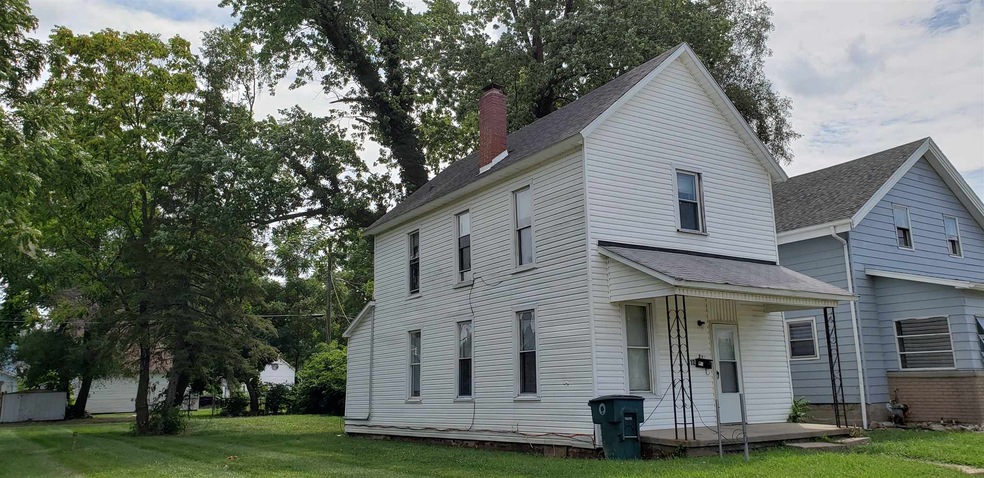 712 N Walnut St, Muncie, IN 47305 - photo 1