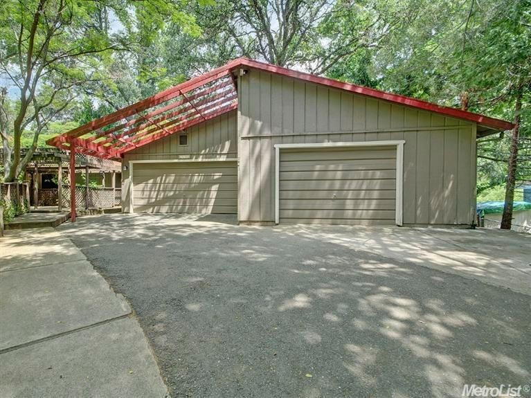 This photo highlights the oversized garage space.