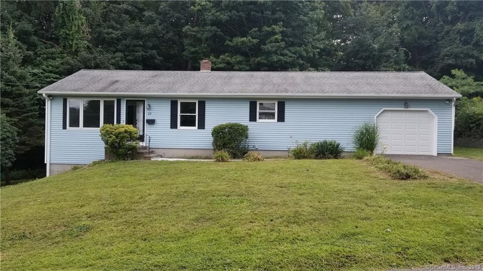 75 Edgewood Ave, Watertown, CT 06795 - photo 1