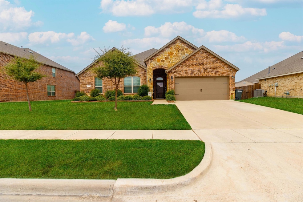 261 Goliad Trail, Forney, TX 75126 MLS 20408365