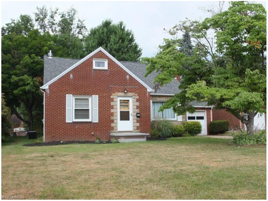 Quality built brick and stone 3 bedroom bungalow i