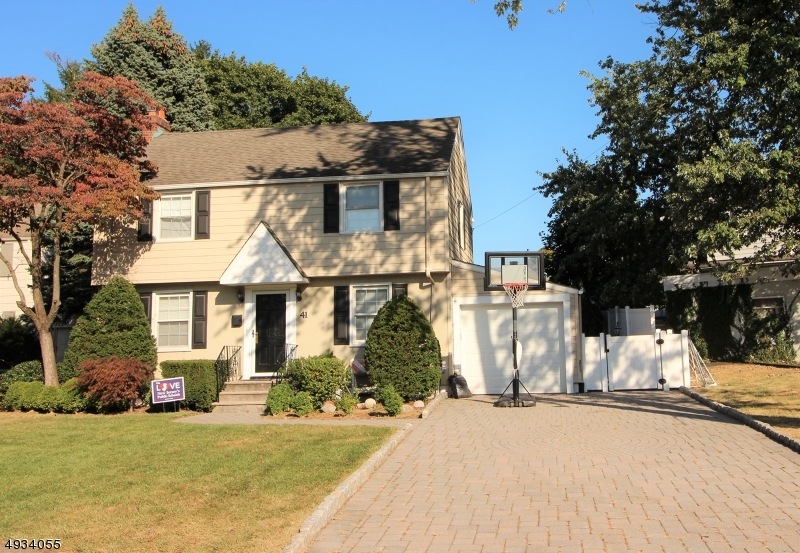 41 Clubb St, Bloomfield, NJ 07003 - photo 1
