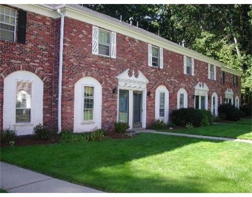 604 Windsor Dr unit Dr, Framingham, MA 01701 - photo 1