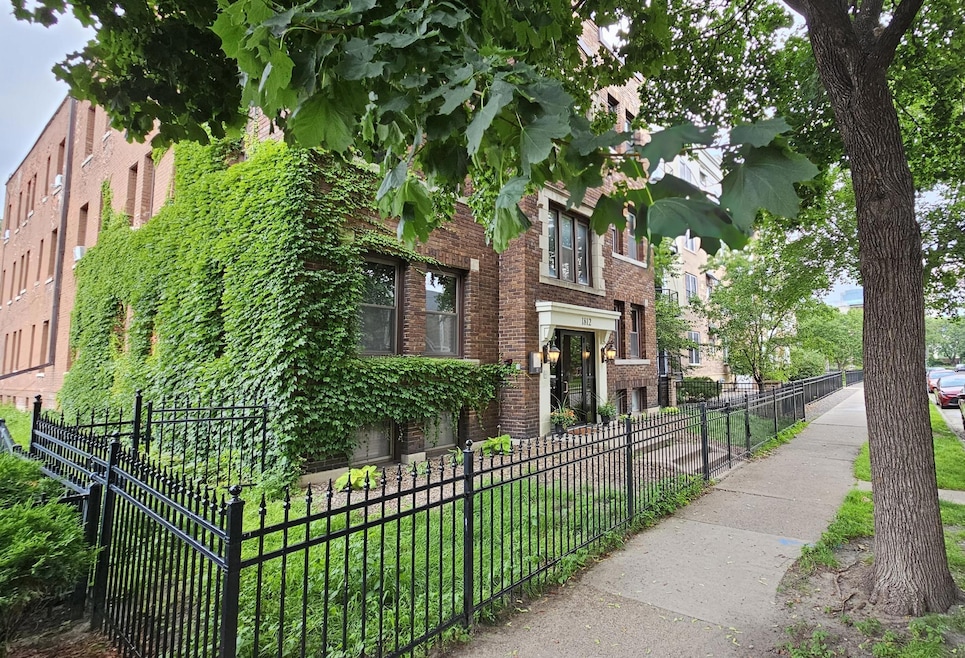 1812 Clinton Ave | EXCEPTIONAL Vibe!