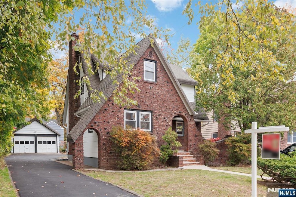 451 Sagamore Ave, Teaneck, NJ 07666 - photo 1