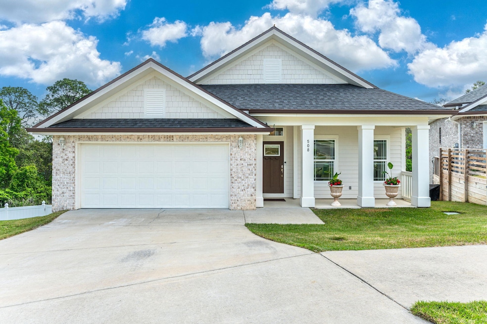 For Sale $685,000 • Co-Listing Agent