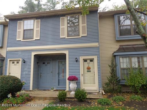 303 Gloucester Ct, Matawan, NJ 07747 - photo 1