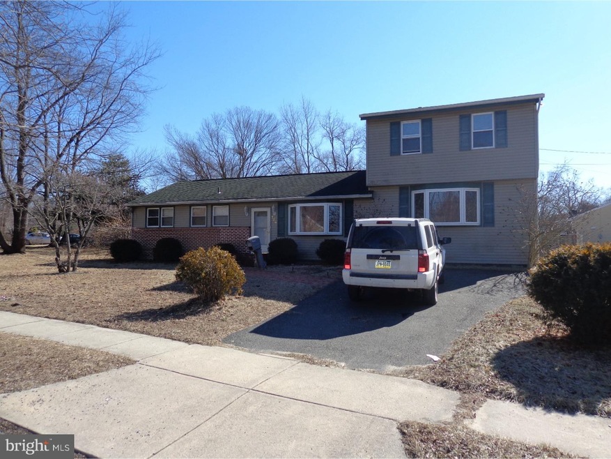 726 Bentley Rd, Lindenwold, NJ 08021 - photo 1