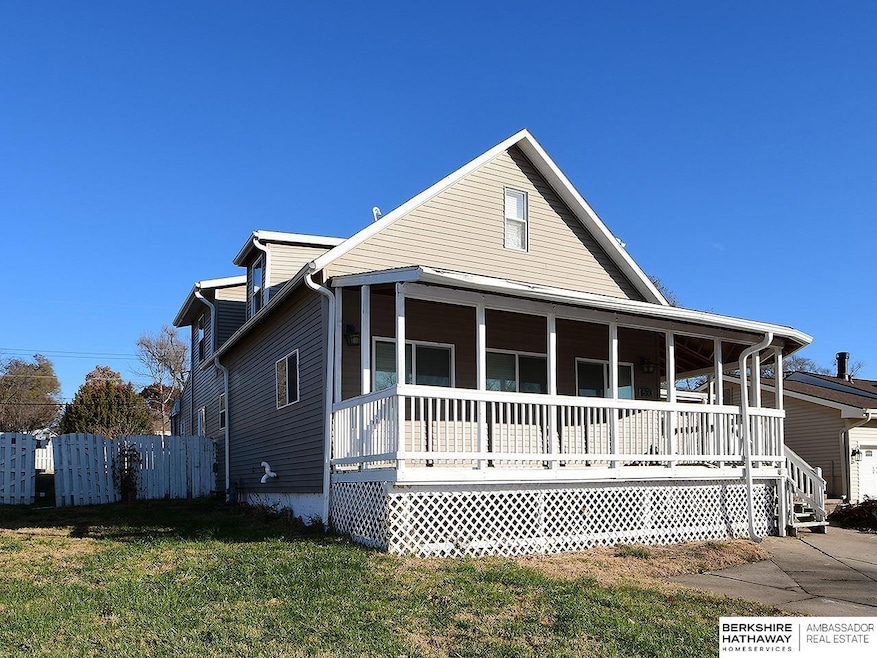 530 E 2nd St, Papillion, NE 68046 - photo 1