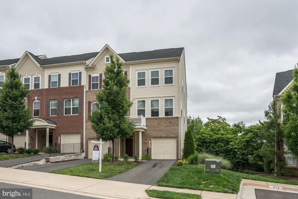 3028 Chinkapin Oak Ln, Woodbridge, VA 22191 - photo 1