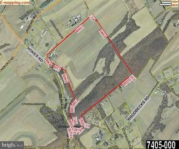 7558 Hokes Rd, Glen Rock, PA 17327 - photo 1