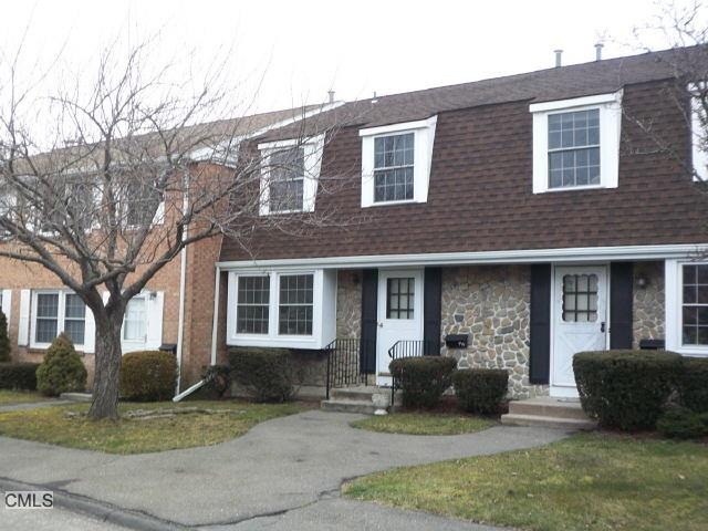 176 Penn Common, Milford, CT 06460 - photo 1