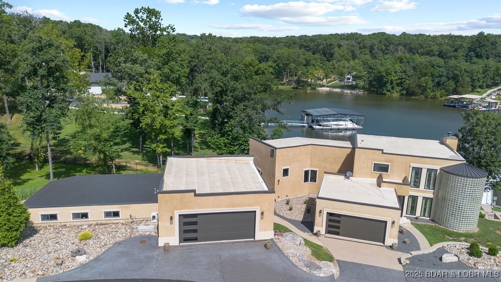 For Sale $2,150,000 • Co-Listing Agent