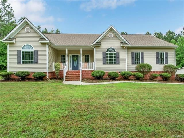 1.5 Level Ranch home situated on 5 acres of privat