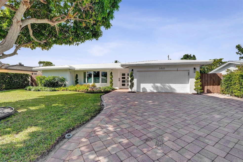 Under Contract $1,124,900 • Co-Listing Agent