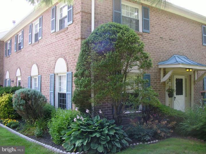 17 Delancy Ct, North Wales, PA 19454 - photo 1