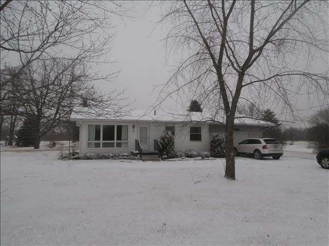 3944 E DUNBAR