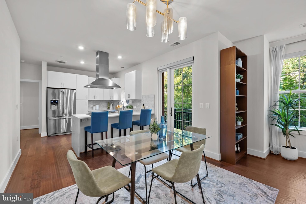 Key and Nash unit 304, Arlington, VA 22209 - photo 1