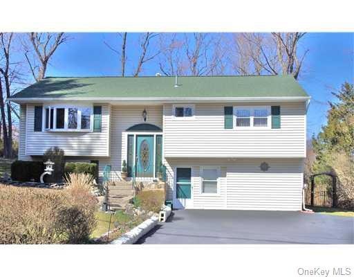 7 Madeline Terrace, Spring Valley, NY 10977 - photo 1